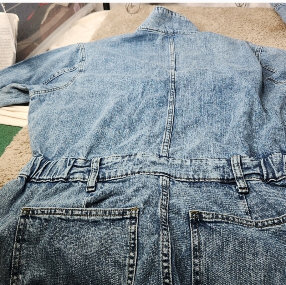 Women's Long Sleeve Utility Baggy Denim Jumpsuit Universal Thread Medium Denim 2 - Picture 16 of 16